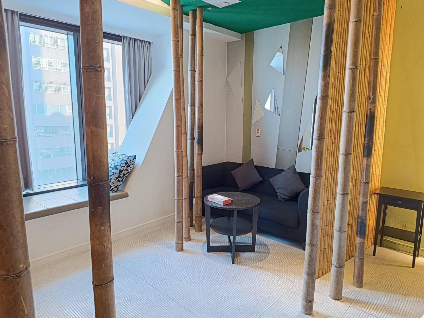 三条文旅 Apartment Kaohsiung Exterior photo