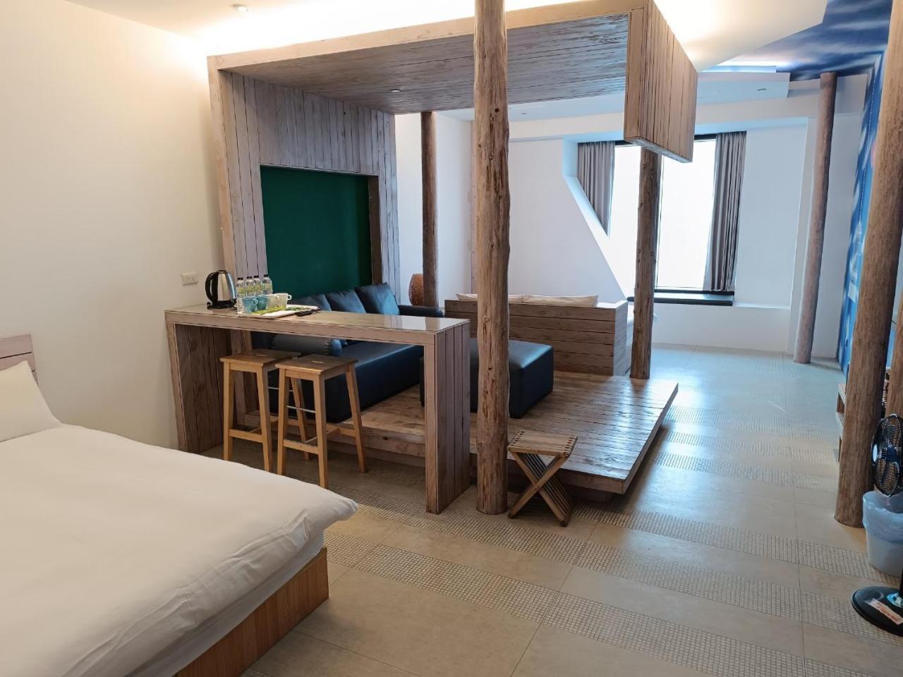 三条文旅 Apartment Kaohsiung Exterior photo