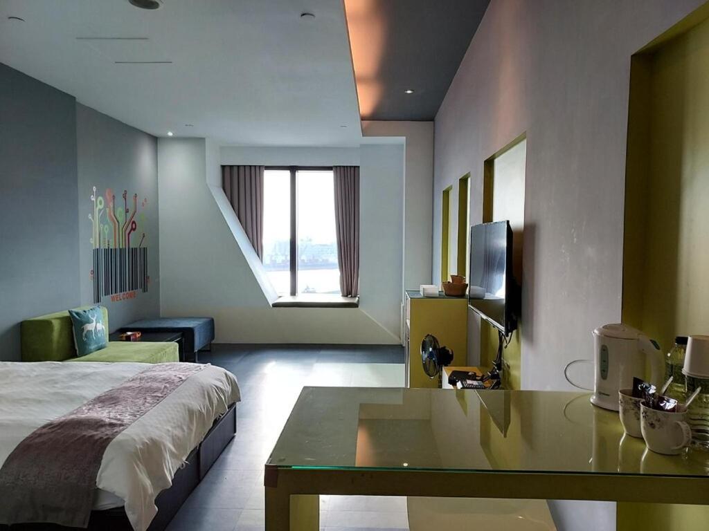 三条文旅 Apartment Kaohsiung Exterior photo