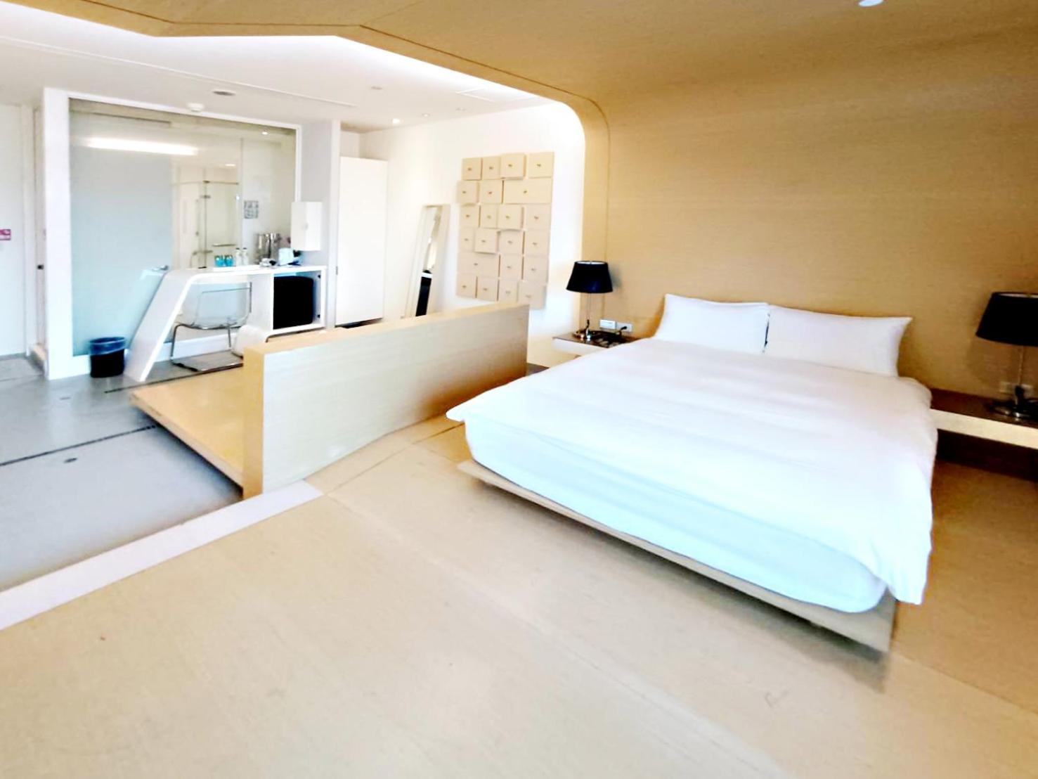 三条文旅 Apartment Kaohsiung Exterior photo