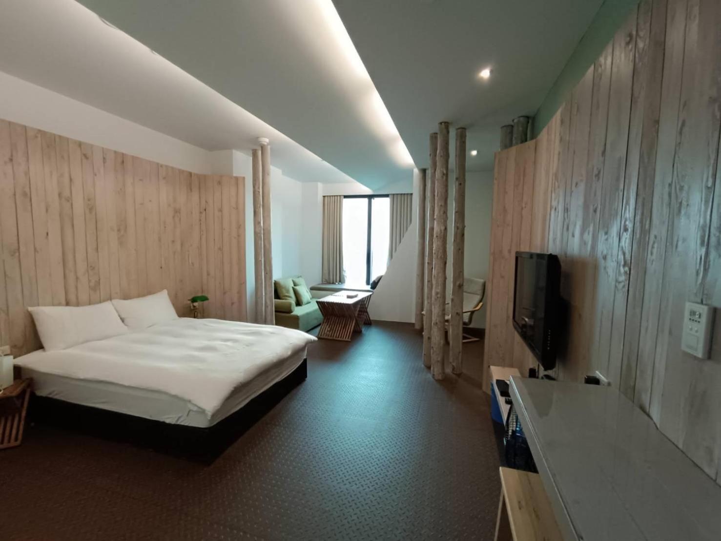 三条文旅 Apartment Kaohsiung Exterior photo